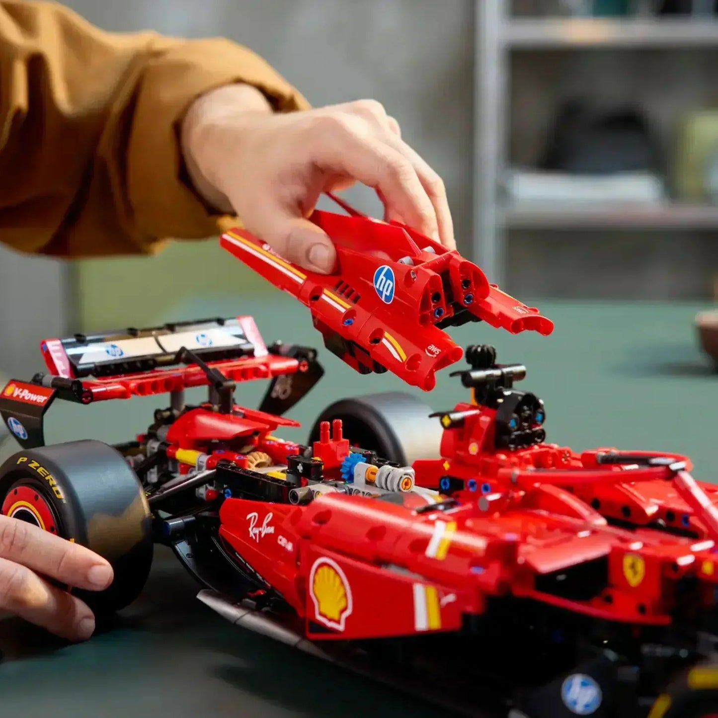 Formula 1 - Ferrari SF24 (1361 pieces)